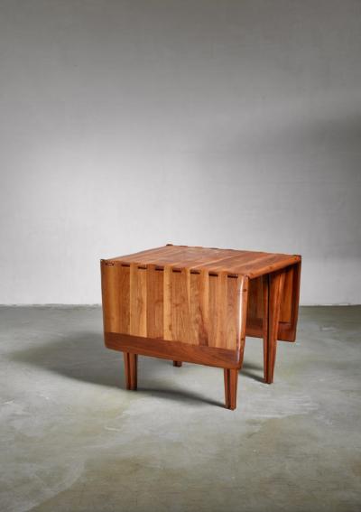 Lee Swennes Lee Swennes studio craft drop leaf table with sixteen legs American 1960s