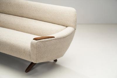 Leif Hansen Leif Hansen Model 62 Sofa for Kronen M belfabrikken Denmark 1960s