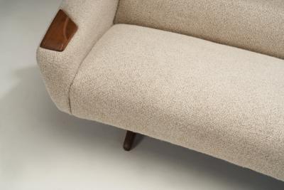 Leif Hansen Leif Hansen Model 62 Sofa for Kronen M belfabrikken Denmark 1960s