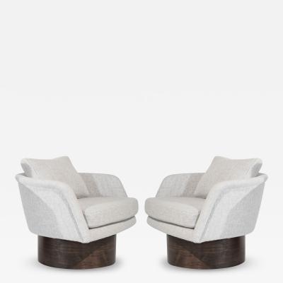 Leon Rosen Set of Swivel Lounges on Walnut Supports by Leon Rosen C 1970s