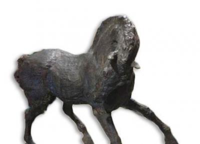 Lina Binkele Horse Turning Head to the Right