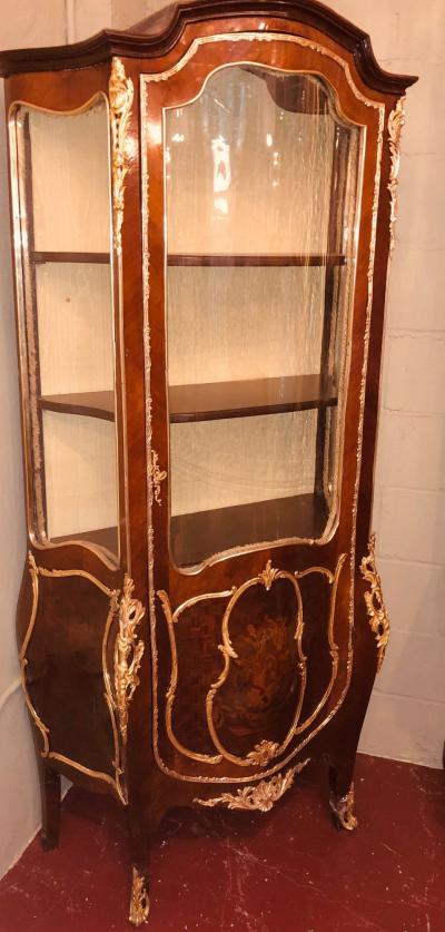 Linke Style Louis XV Curio Vitrine Cabinet 19th 20th Century Bombe Inlaid