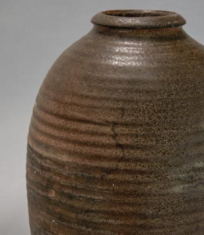 Lio Dynasty 907 1125 Pot with Stand
