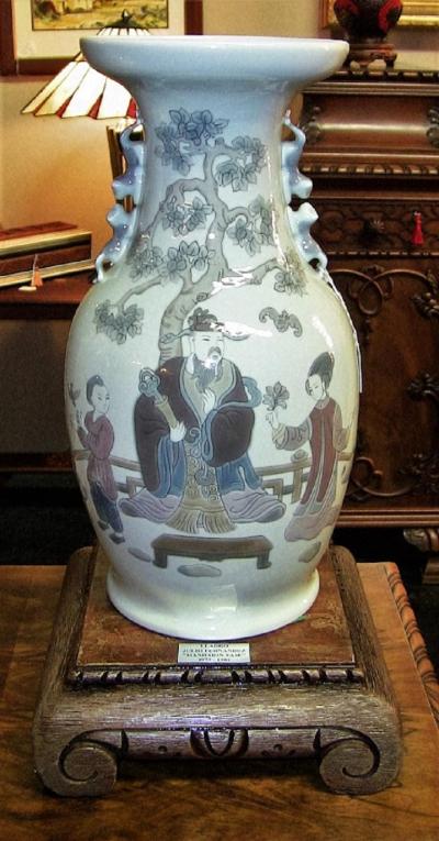 Lladro Rare Pair of Lladro Porcelain Mandarin Vases