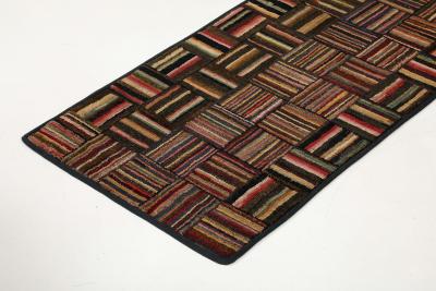 Log Cabin Hooked Runner