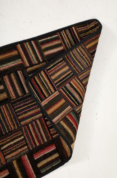 Log Cabin Hooked Runner