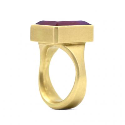 Lola Brooks Lola Brooks 13 98 Carat Bi Color Lilac Red Tourmaline Yellow Gold Ring