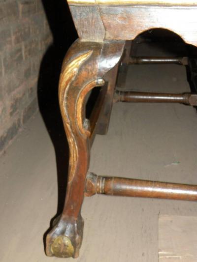 Long 18th Century Carved and Parcel Gilt Spanish Portuguese Settee