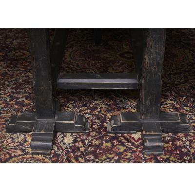 Long Dining Table with Black Antique Flag Stand Legs
