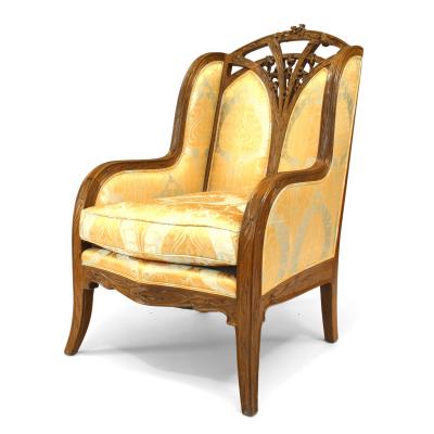 Louis Majorelle French Art Nouveau Walnut Berg re Arm Chair