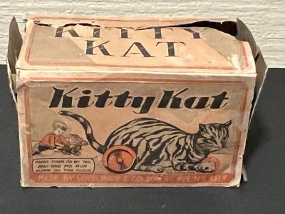 Louis Marx and Company 1930s CAT WITH BALL LOUIS MARX TIN TOY KITTYKAT