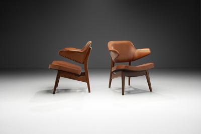 Louis Van Teeffelen Pair of Louis van Teeffelen Penguin Armchairs for W B The Netherlands 1960s