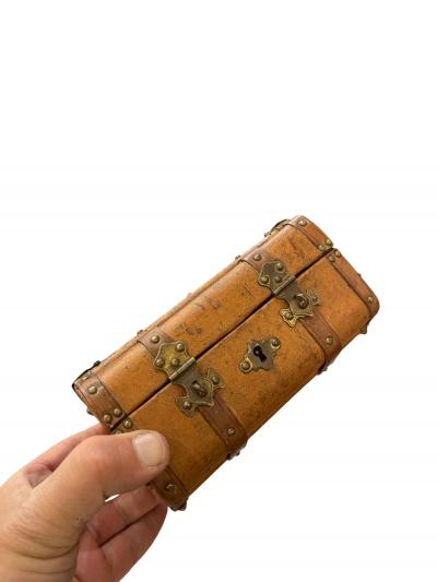 Louis Vuitton 1900s Decorative trunk box in the style of Louis Vuitton