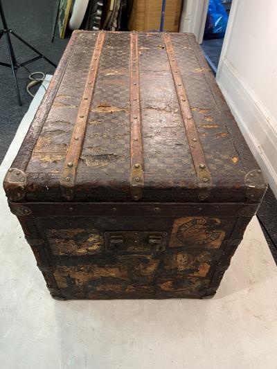 Louis Vuitton ANTIQUE LOUIS VUITTON DAMIER STEAMER TRUNK