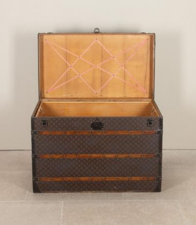Louis Vuitton Early 20th Century Louis Vuitton Courier Trunk