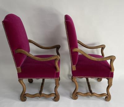 Louis XIII style Pair of Os de Mouton