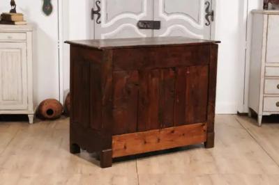 Louis XIV Period 18th Century Walnut Buffet with Carved Quatrefoil Motifs