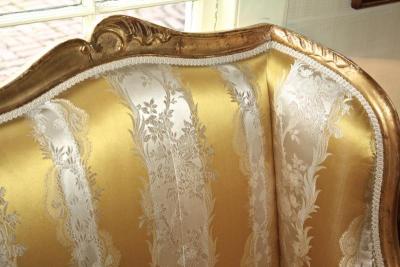 Louis XV Giltwood Canape a Oreilles