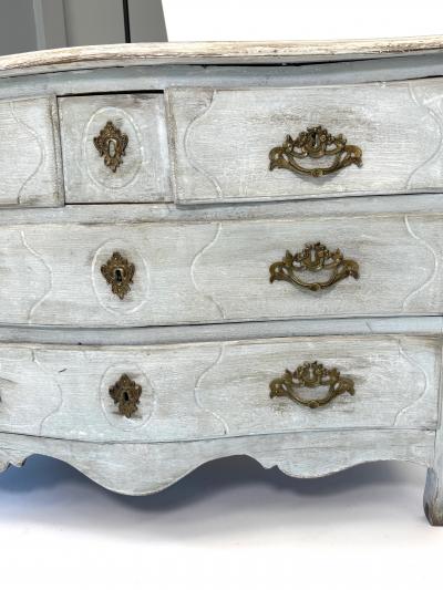 Louis XV Style Chest of Drawers in a White Patina circa 1880