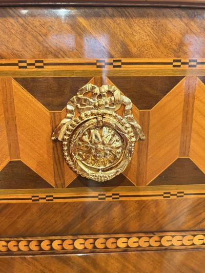 Louis XVI Commode Walnut Veneer Inlays Gold Plate Austria Vienna circa 1790