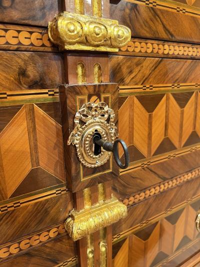 Louis XVI Commode Walnut Veneer Inlays Gold Plate Austria Vienna circa 1790
