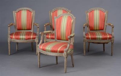 Louis XVI Gray Painted Fauteuils en Cabriolet