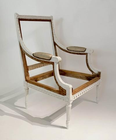 Louis XVI Painted Berg re la Reine