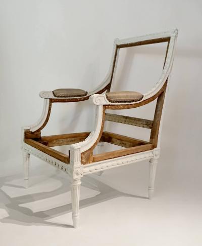 Louis XVI Painted Berg re la Reine