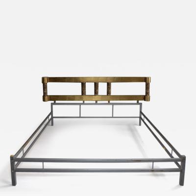 Luciano Frigerio 1970s Luciano Frigerio Riven Brass Bagdad bed Italy