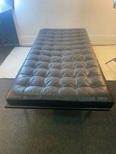 Ludwig Mies Van Der Rohe BLACK LEATHER WOOD FRAME AND CHROME LEG DAYBED IN THE STYLE OF MIES VAN DER ROHE