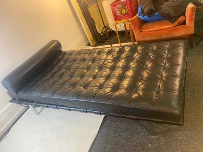 Ludwig Mies Van Der Rohe BLACK LEATHER WOOD FRAME AND CHROME LEG DAYBED IN THE STYLE OF MIES VAN DER ROHE