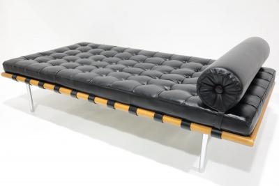 Ludwig Mies Van Der Rohe Mies van der Rohe for Knoll Barcelona Daybed Couch in Black Leather