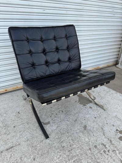 Ludwig Mies Van Der Rohe Mies van der Rohe for Knoll Black Tufted Leather Barcelona Chair