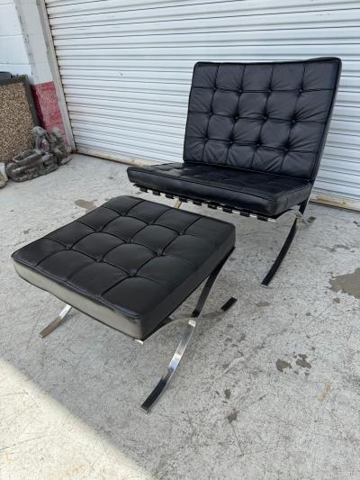 Ludwig Mies Van Der Rohe Mies van der Rohe for Knoll Black Tufted Leather Barcelona Chair and Ottoman