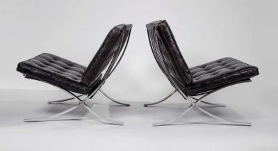 Ludwig Mies Van Der Rohe Museum Quality Ludwig Mies van der Rohe Barcelona Chairs with Table