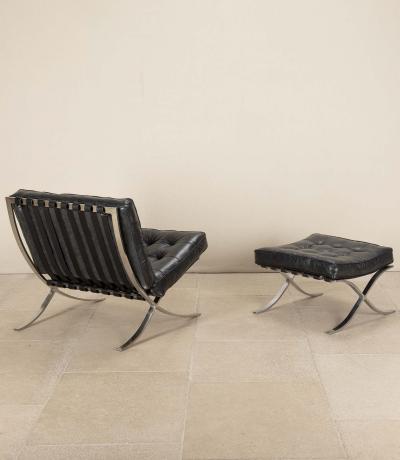 Ludwig Mies Van Der Rohe Pair of 20th Century Easy Chairs in the Style of Mies van der Rohe