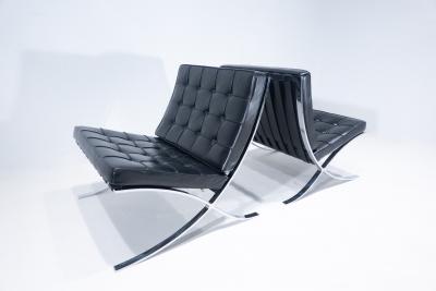 Ludwig Mies Van Der Rohe Pair of Black Leather Barcelona Chairs by Mies Van Der Rohe for Knoll
