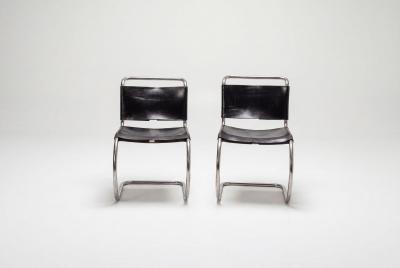 Ludwig Mies Van Der Rohe Pair of Ludwig Mies van der Rohe for Knoll MR10 Chairs 1970 c 