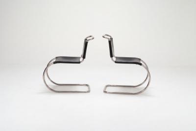 Ludwig Mies Van Der Rohe Pair of Ludwig Mies van der Rohe for Knoll MR10 Chairs 1970 c 