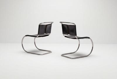 Ludwig Mies Van Der Rohe Pair of Ludwig Mies van der Rohe for Knoll MR10 Chairs 1970 c 