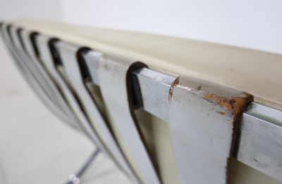 Ludwig Mies Van Der Rohe Pair of Off White Leather Barcelona Chairs by Mies Van Der Rohe for Knoll