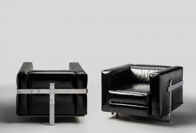 Luigi Caccia Dominioni Pair of Italian Armchairs in black vinyl and steel 1960s