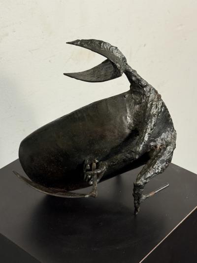 Lynn Chadwick MODERNIST METAL BRUTALIST BEAST SCULPTURE IN THE MANNER OF LYNN CHADWICK