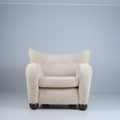 M rta Blomstedt Large M rta Blomstedt Aulanko Armchair in Moonlight Natural Sheepskin 1940s