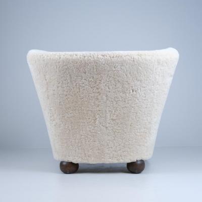 M rta Blomstedt Large M rta Blomstedt Aulanko Armchair in Moonlight Natural Sheepskin 1940s