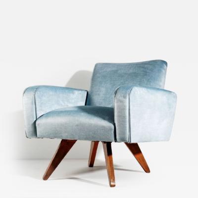 M veis Artisticos Armchair by Jose Zanine Caldas