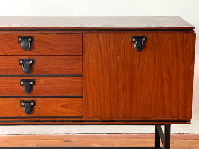 MAHOGANY SIDEBOARD W LEATHER