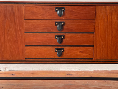 MAHOGANY SIDEBOARD W LEATHER