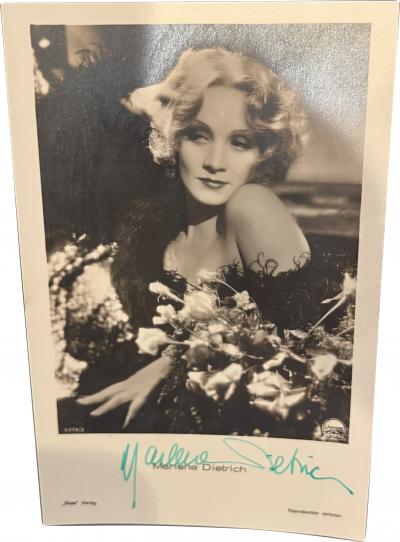 MARLENE DIETRICH AUTOGRAPH ON PARAMOUNT STUDIO PHOTO CARD 1930s
