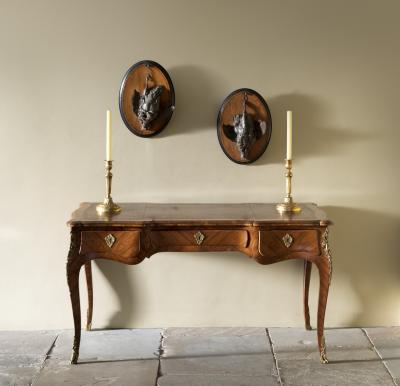 MID 18TH CENTURY FRENCH LOUIS XV VIOLET WOOD BUREAU PLAT
